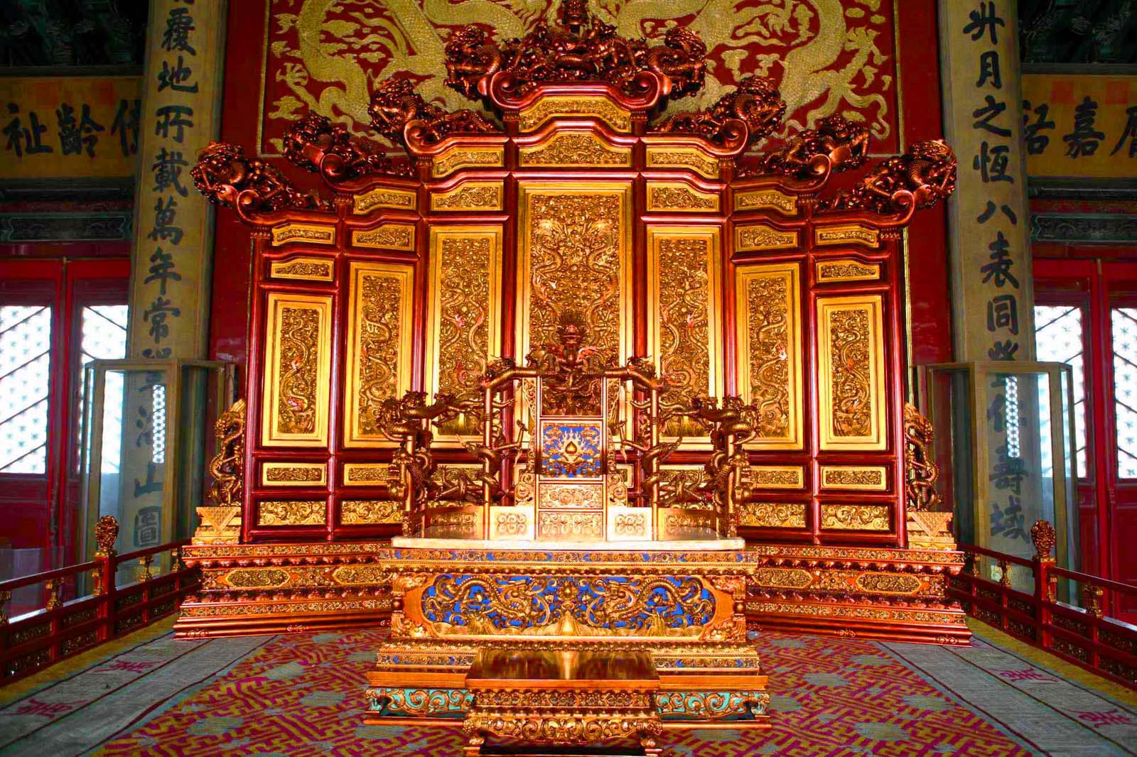 關(guān)于寶座01