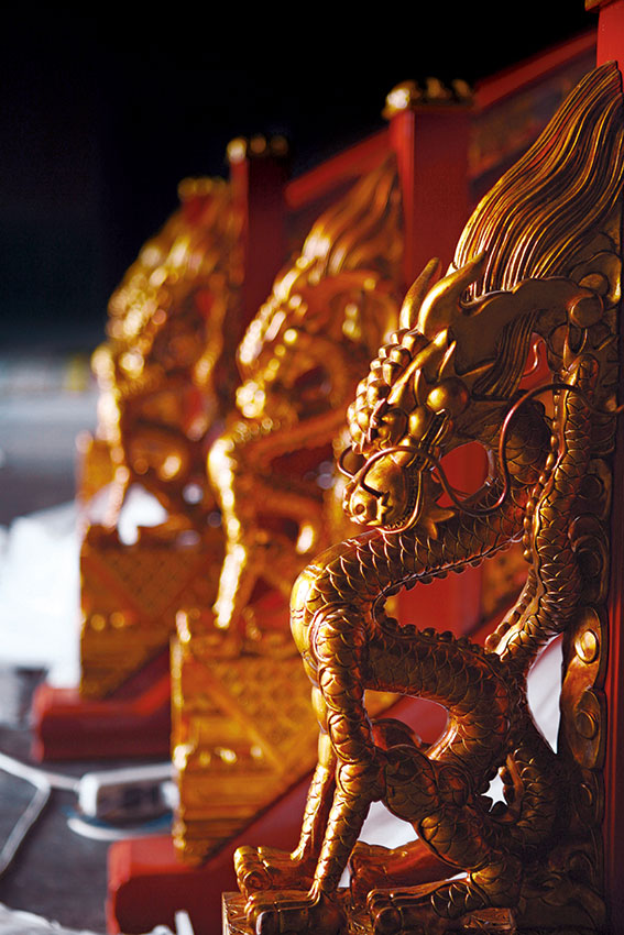 關(guān)于寶座23