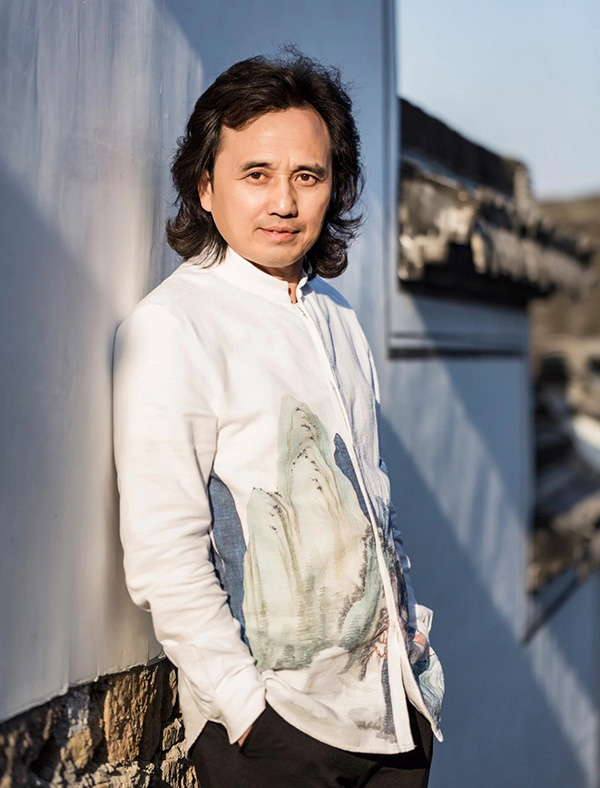 【雅昌專稿】黃小明：寄情與木四十年 刻一段歷史，守一份匠心